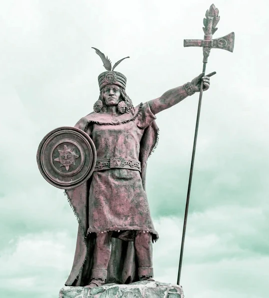 Atahualpa Heykeli - Peru Cajamarca Görseli