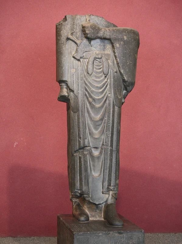 Darius Büyük Heykeli - İran Persepolis Görseli
