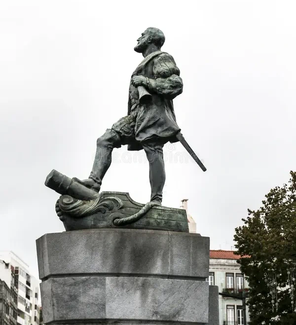 Ferdinand Magellan Heykeli - Portekiz Sabrosa Görseli