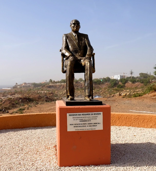 Leopold Sedar Senghor Heykeli - Senegal Dakar Görseli