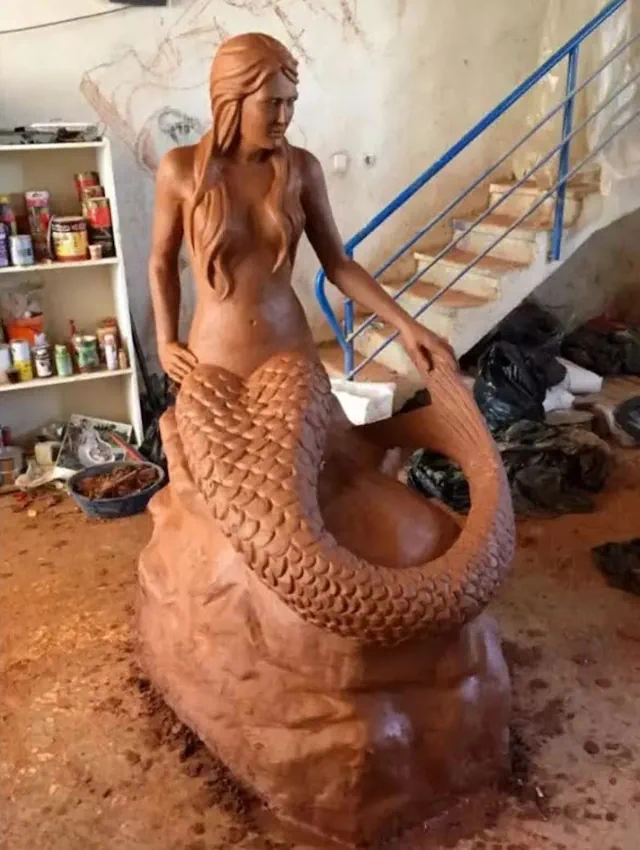 Mermaid Statue Image