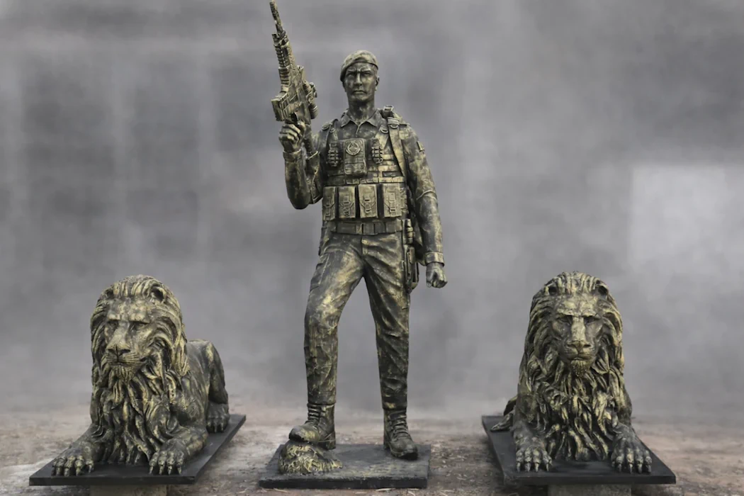 Gendarmerie Statue Image