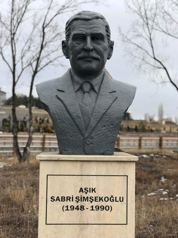 Aşık Ozan Büst Heykeli Farklı Model ve Tasarımı