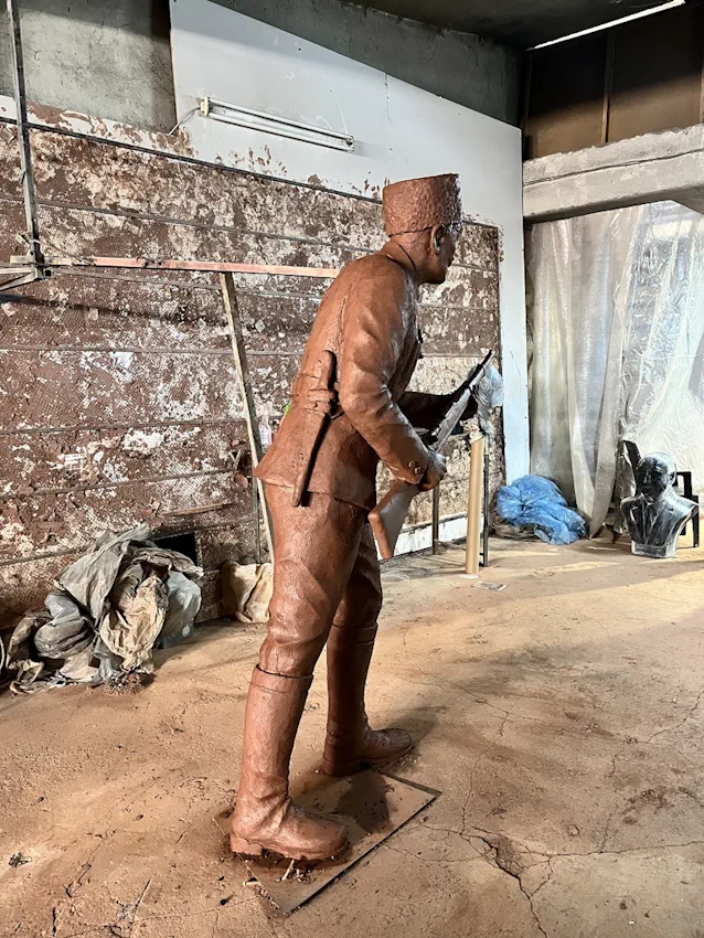 Avci Mahmut Statue Installation by Monument Sculptures