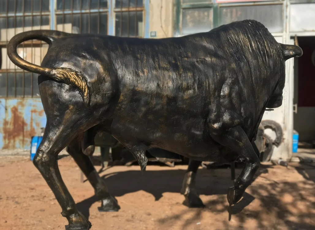 Bull Sculpture Installation by Decorative Sculptures