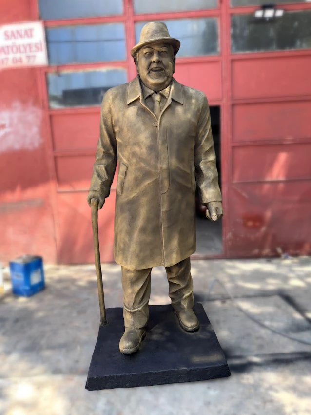 Custom Sculpture Frontal Detail View