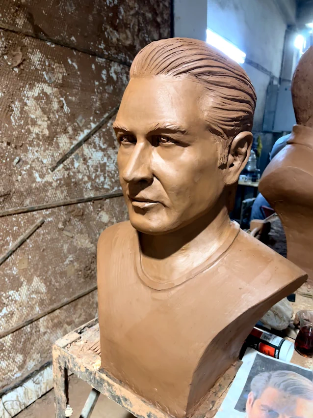 Kişiye Özel Büst Satın Alım İşi