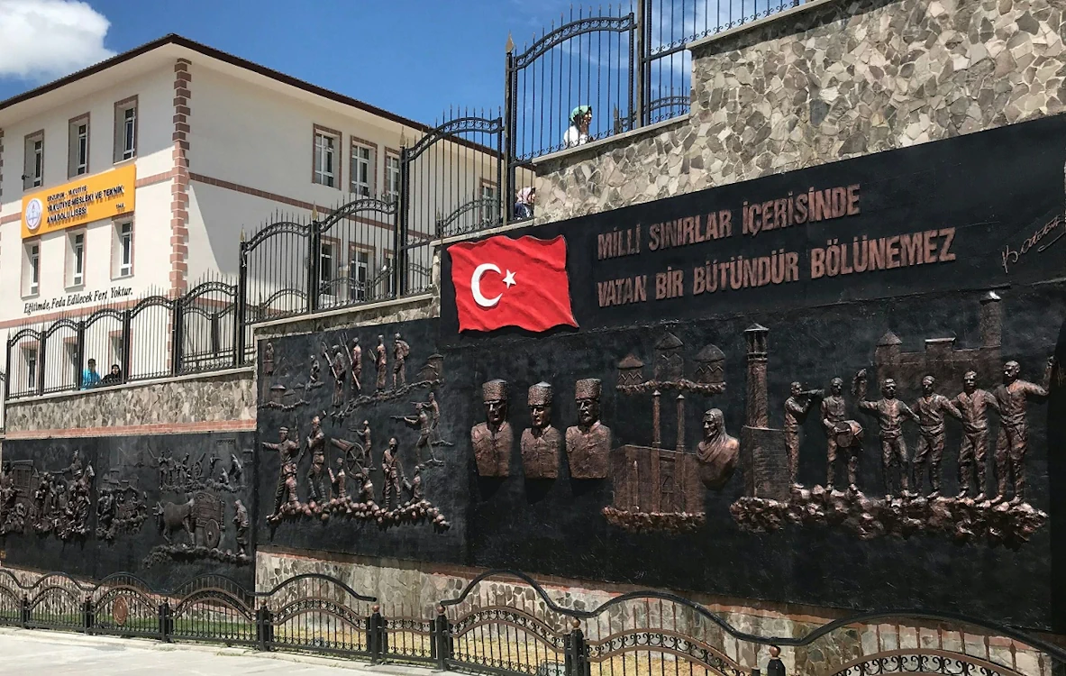 Front view of War of Independence Relief Sculpture