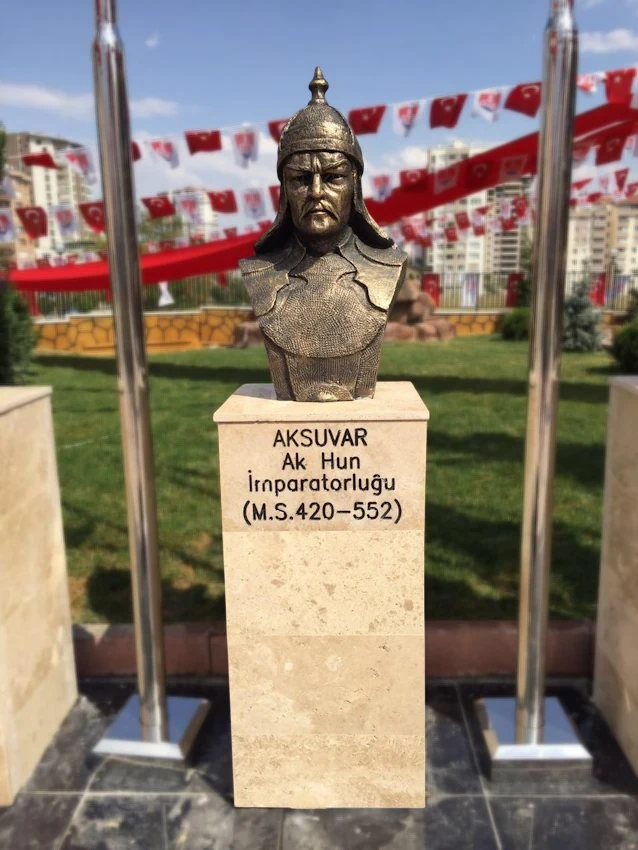 Historical Turkish Leaders Bust Statues Installation by Bust Sculptures