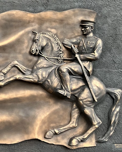 Bandırma Vapuru İle Samsuna Çıkış Kabartma Heykel