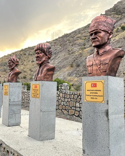 17 bust statues of great Turkish historical figures on granite pedestals